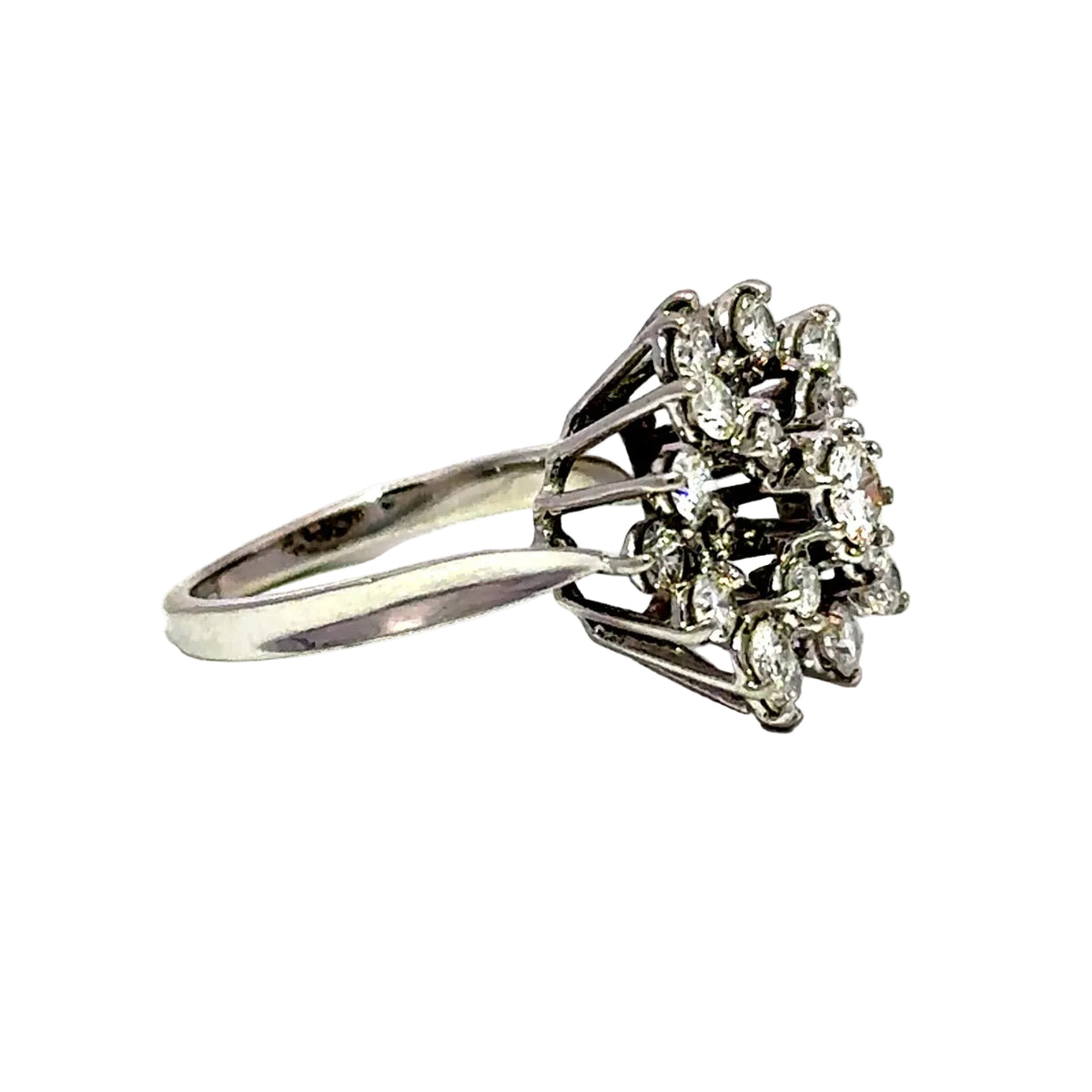 Bague Marguerite en or blanc et diamants