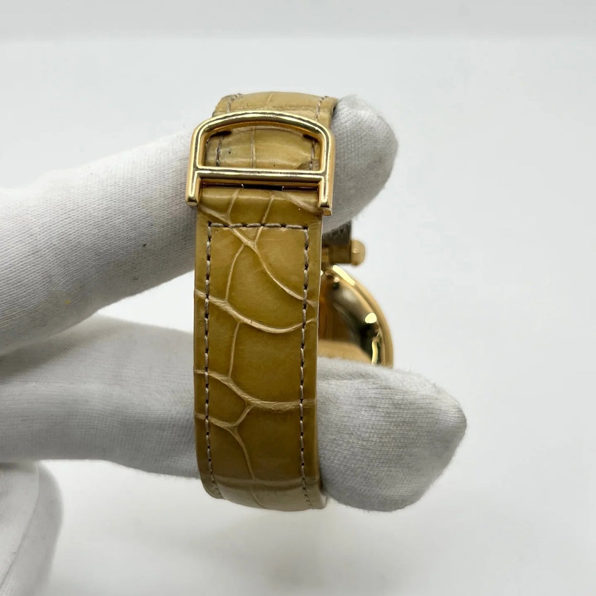 Montre CARTIER Pasha en or jaune, or rose, cuir et diamants