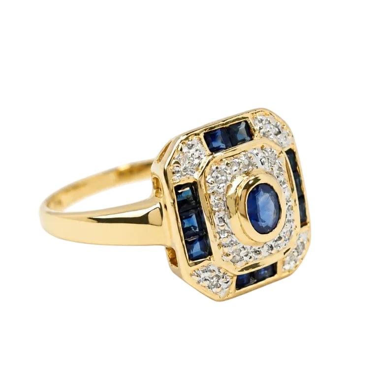 Bague Entourage en or jaune, saphirs et diamants