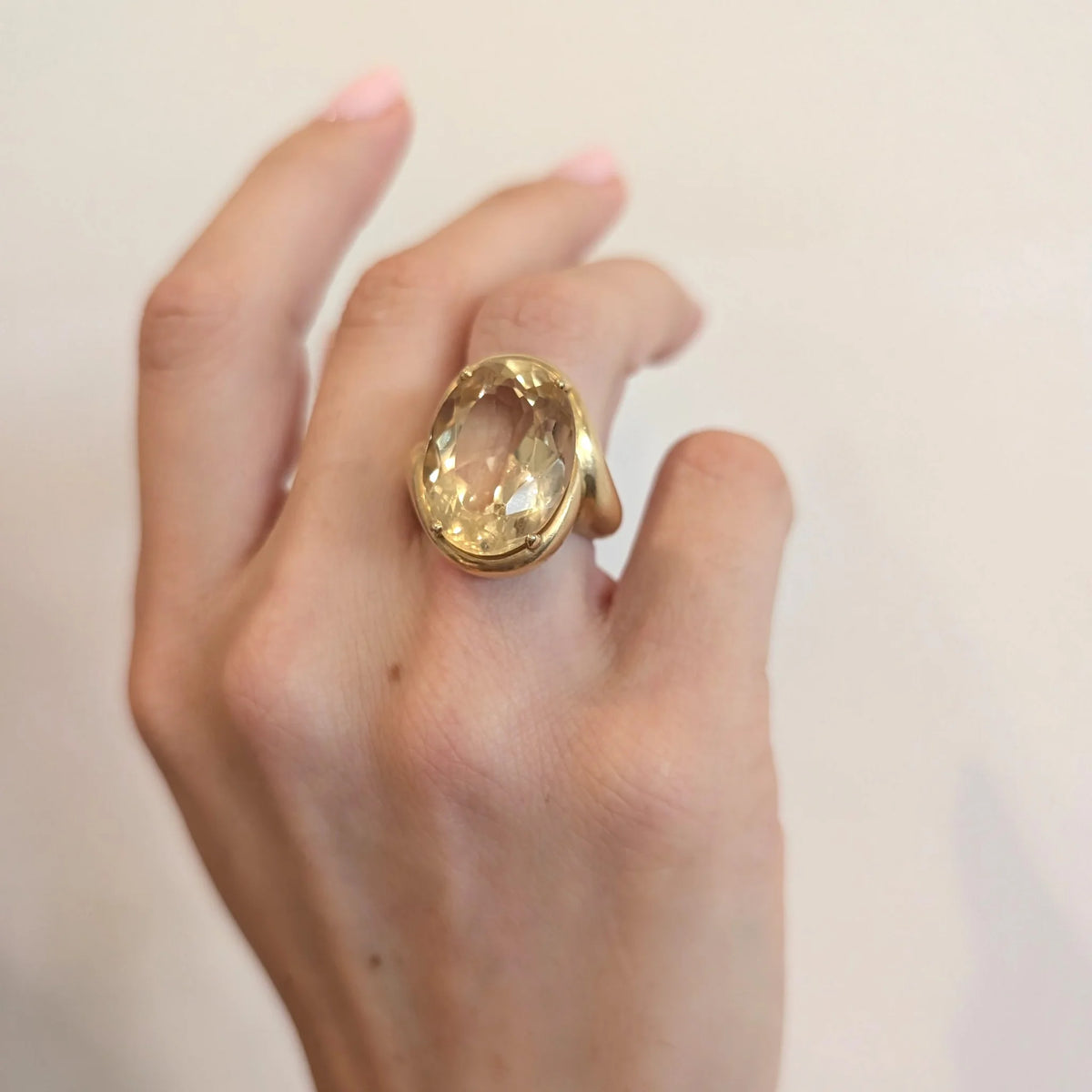 Bague Cocktail en or jaune et citrine