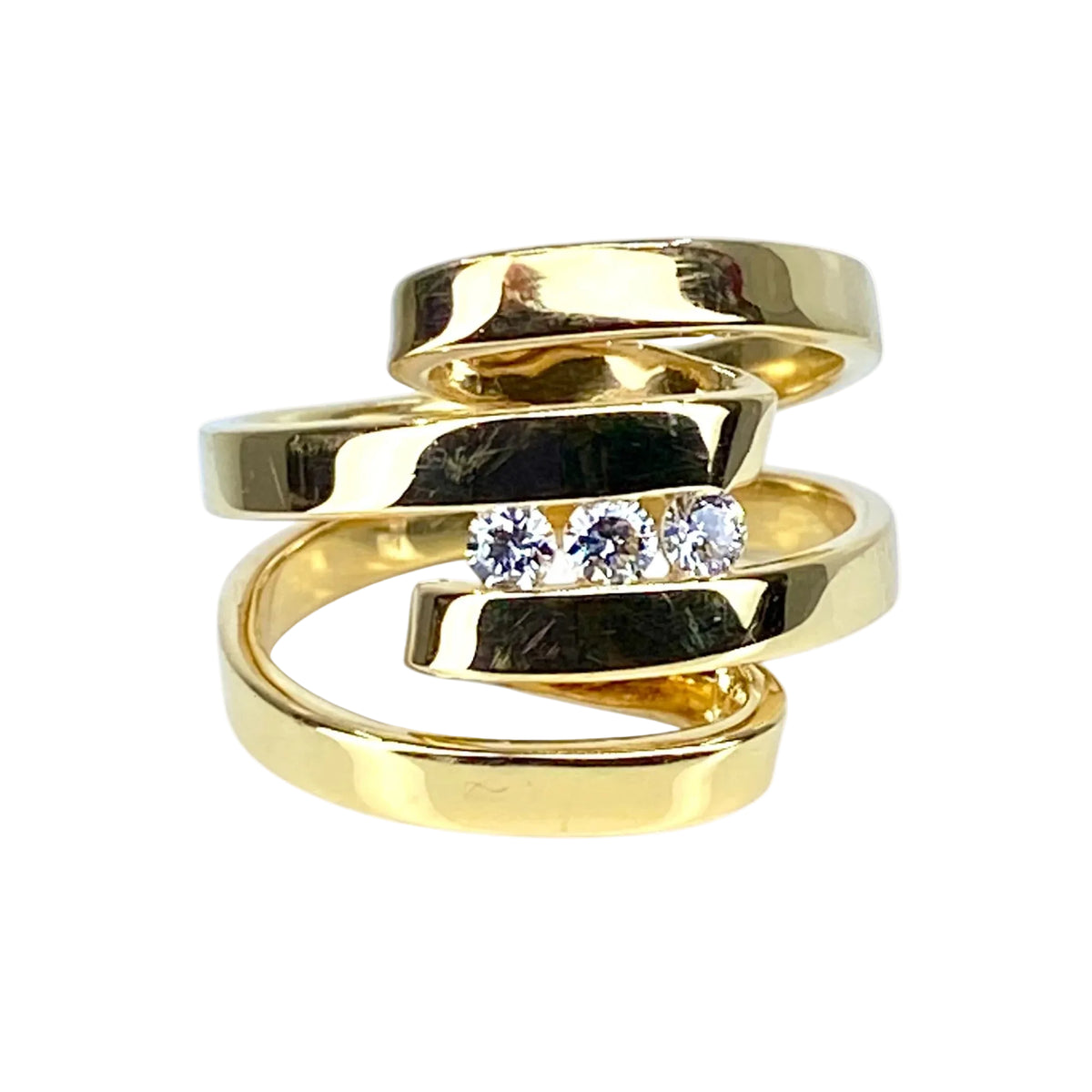 Bague en or jaune et diamants