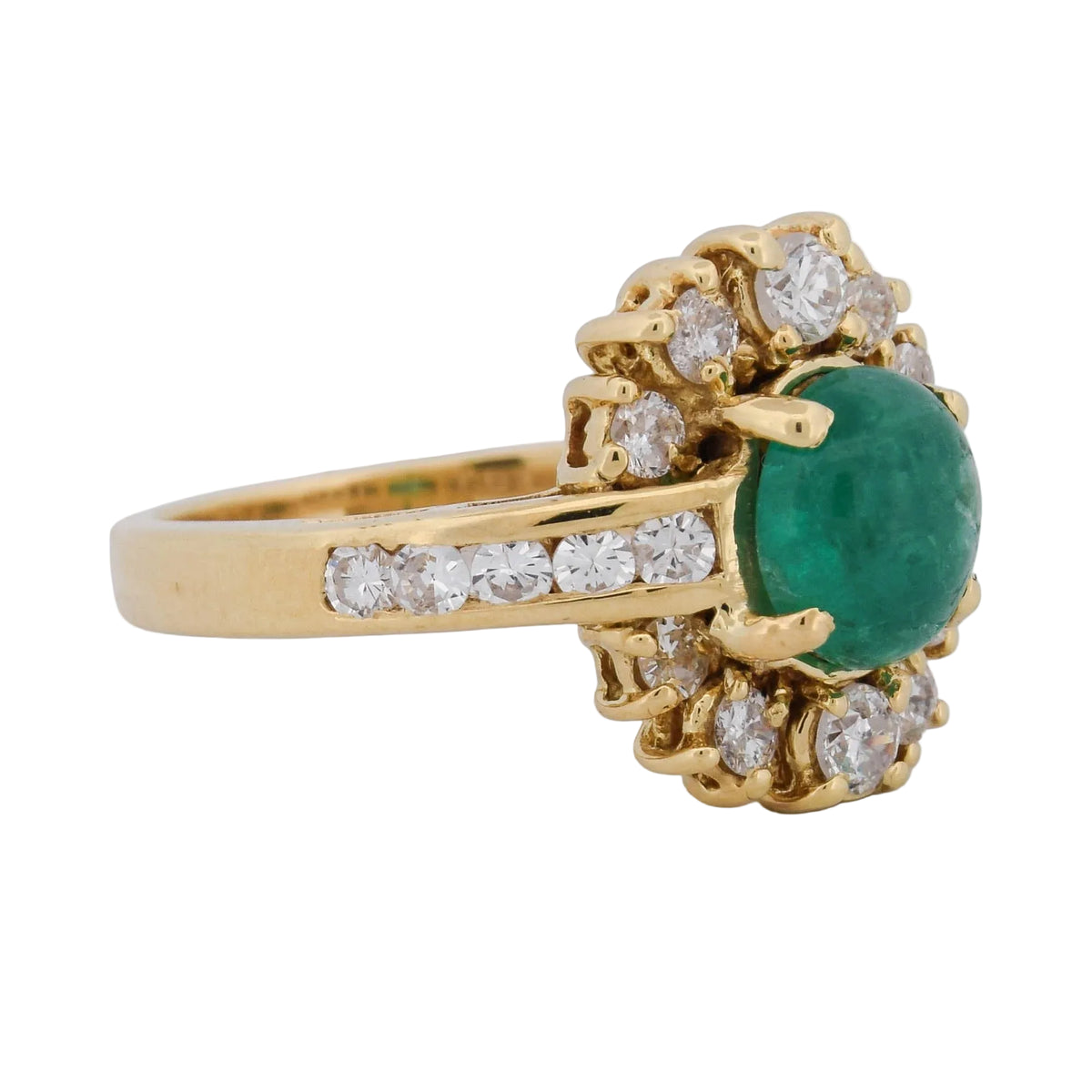 Bague Entourage en or jaune, émeraude et diamants