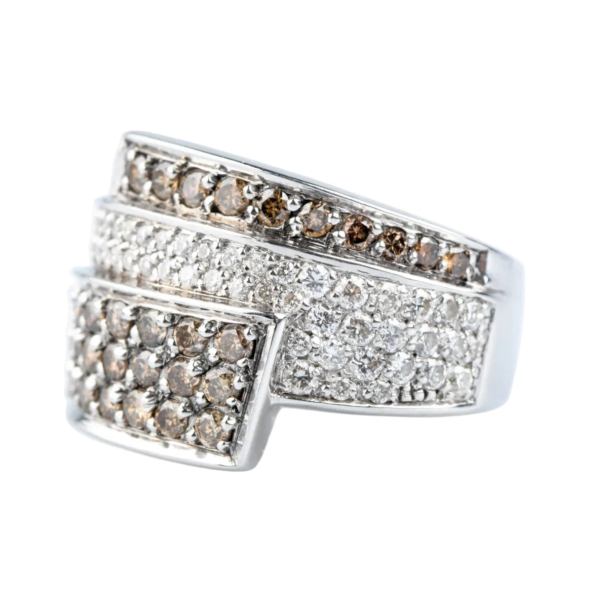 Bague Pavée en or jaune et diamants