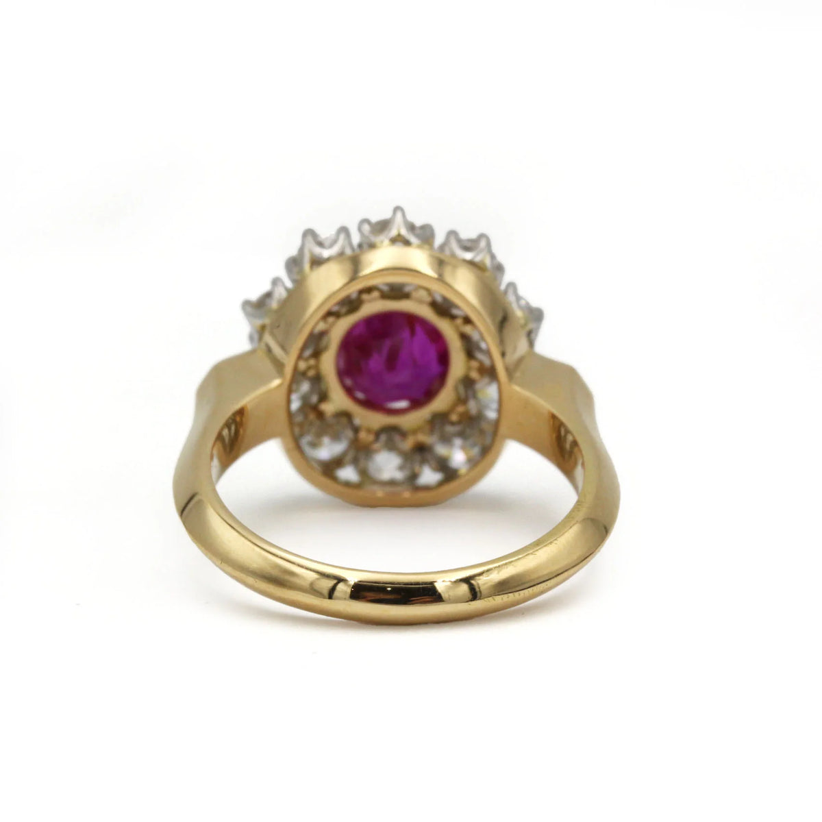 Bague Marguerite en or jaune, platine, rubis et diamants