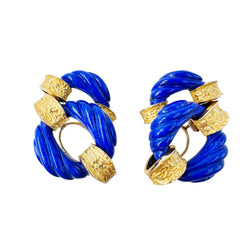 Boucles d'oreilles Clips CHAUMET en or jaune et lapis-lazuli