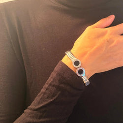 Bracelet Jonc BULGARI "Bvlgari Bvlgari" en acier inoxydable et onyx