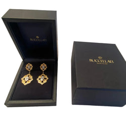 Boucles d'oreilles Pendantes BUCCELLATI "Opéra" en or blanc, or jaune et diamants
