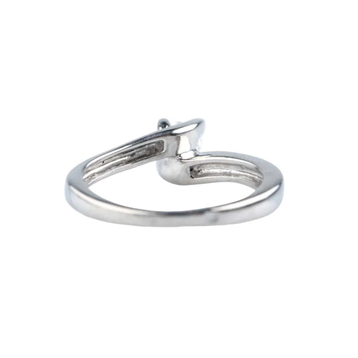 Bague Solitaire en or blanc et diamant
