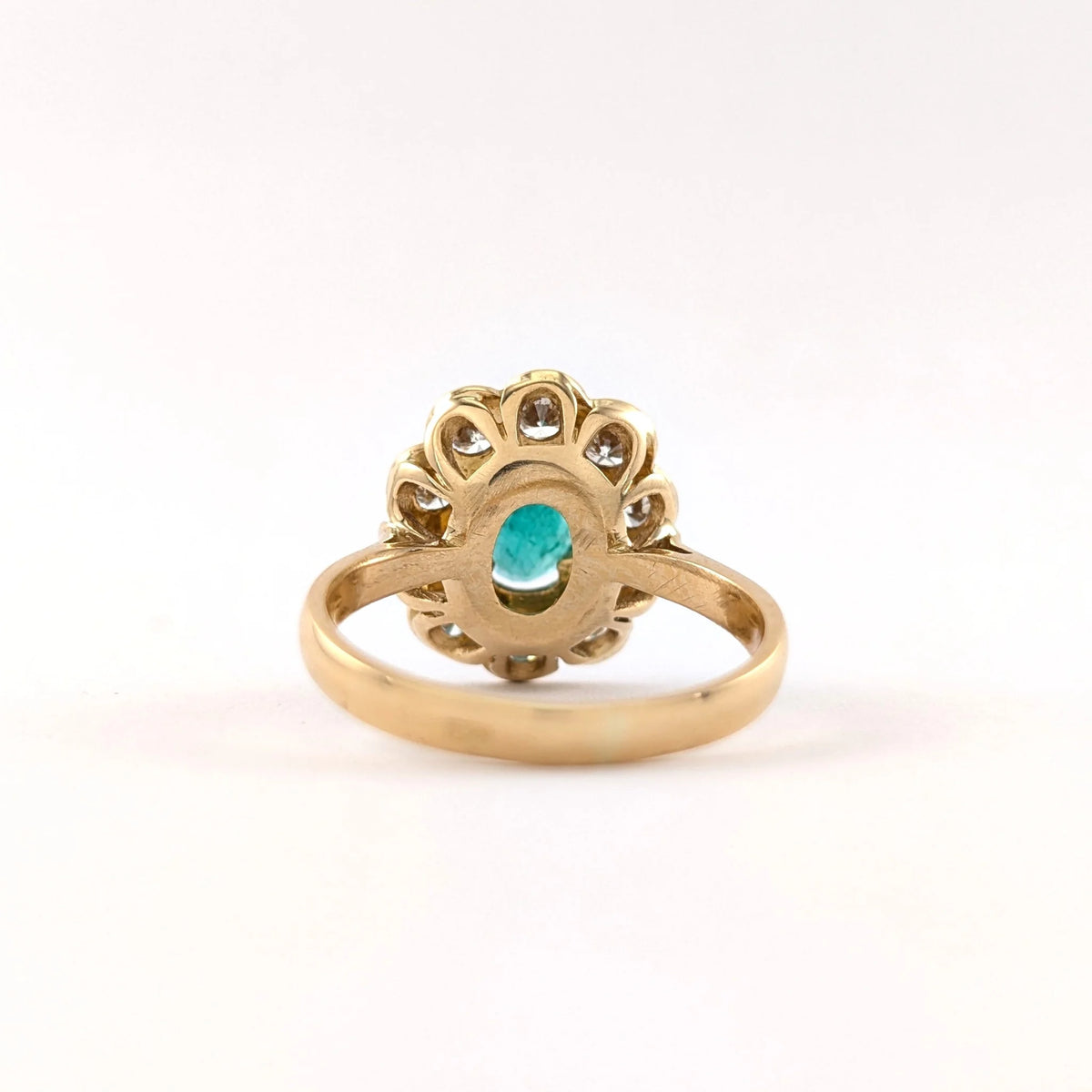 Bague Marguerite en or jaune, émeraude et diamants
