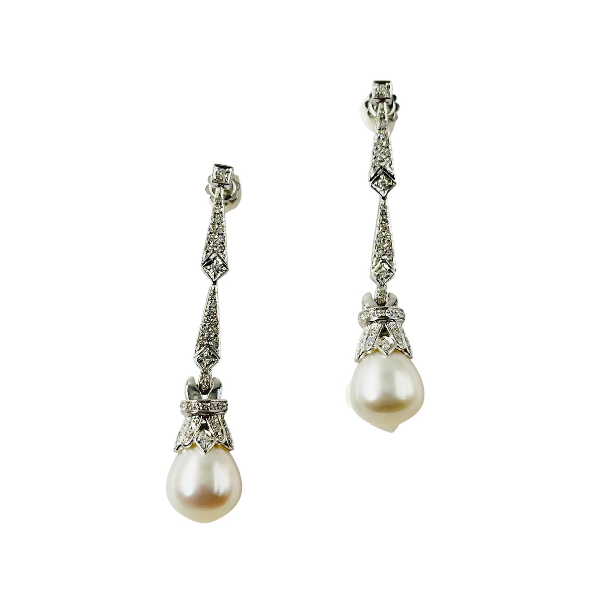 Boucles d'oreilles Pendantes en or blanc, perles et diamants
