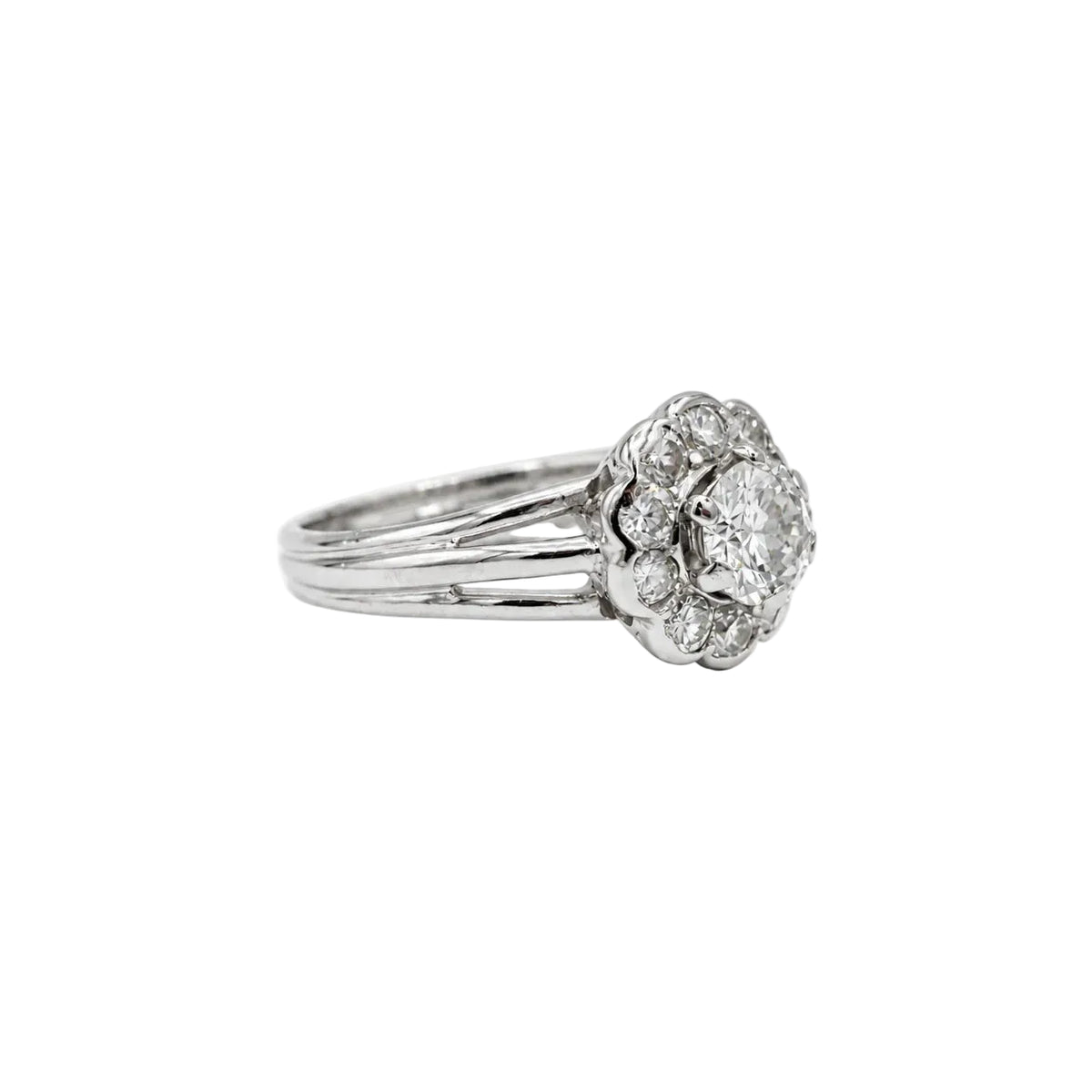 Bague Marguerite en platine et diamants
