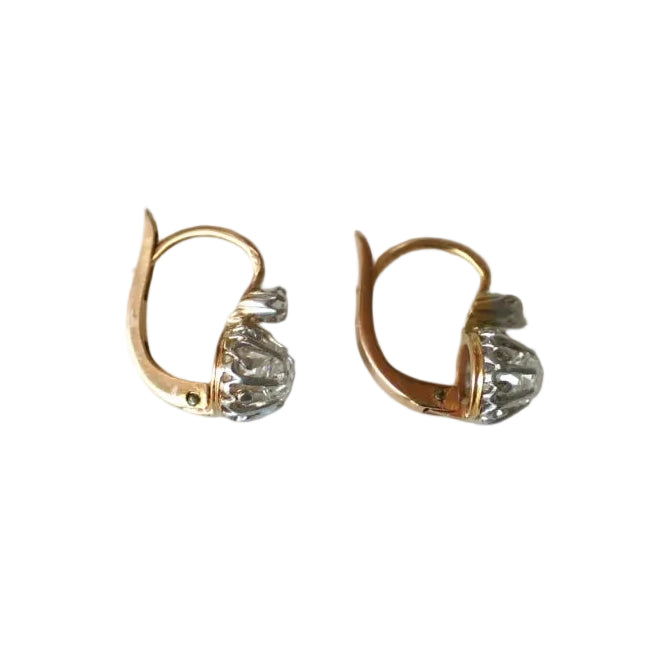 Boucles d'oreilles Dormeuses en or rose, platine et diamants