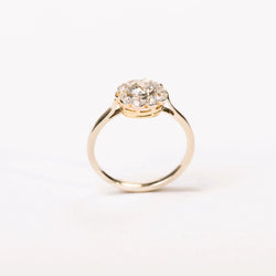 Bague marguerite ancienne diamants en or deux tons et platine