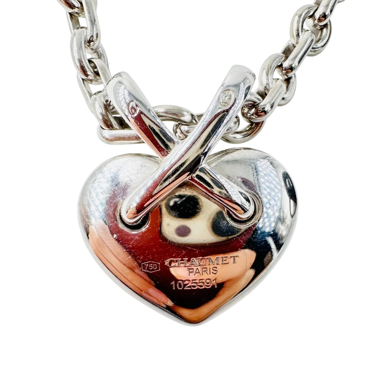 Collier Pendentif CHAUMET "Coeur Liens" en or blanc et diamants