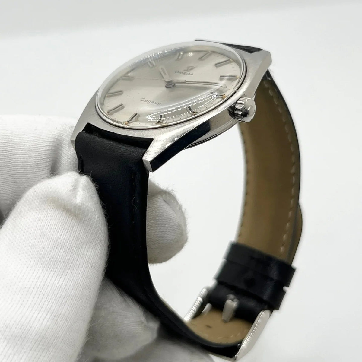 Montre OMÉGA en acier inoxydable et cuir