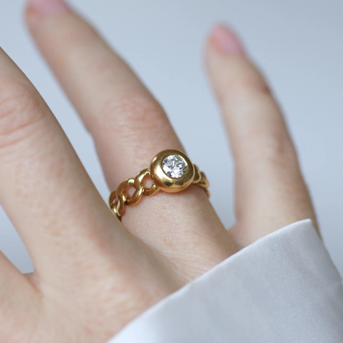 Bague Solitaire en or jaune et diamant