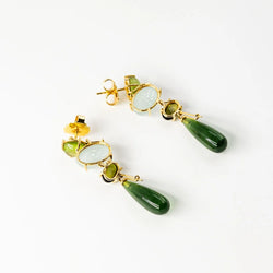 Boucles d'oreilles Pendantes OLE LYNGGAARD Aqua Lotus en or jaune aigue-marine, péridots, tourmalines et serpentines