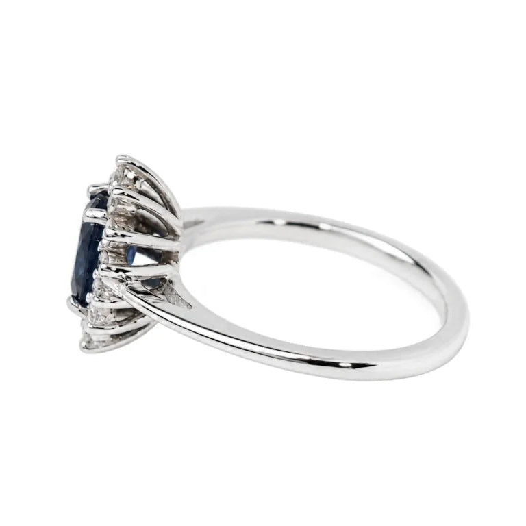 Bague Marguerite en or blanc, saphir et diamants