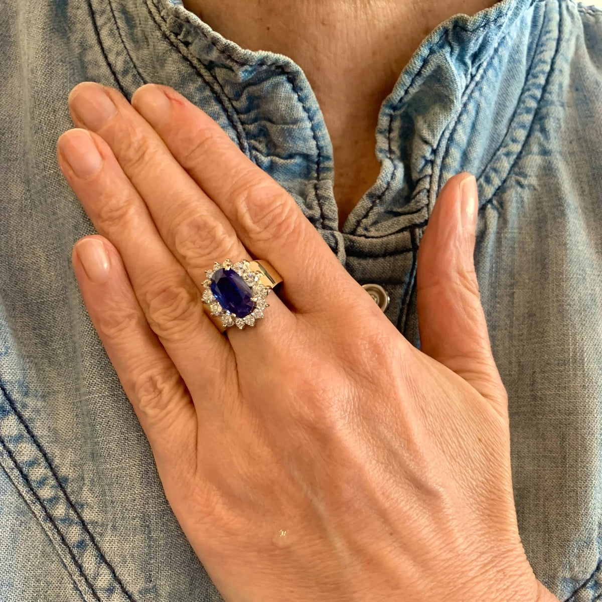 Bague Pompadour en or jaune, saphir et diamants