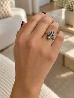 Bague Marquise en or jaune et diamants