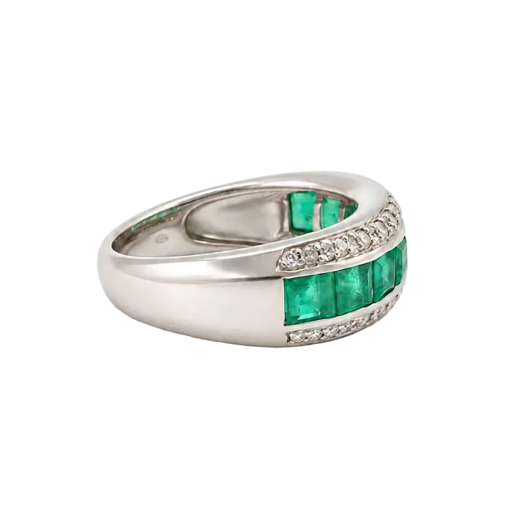 Bague Bandeau en or blanc, émeraudes et diamants