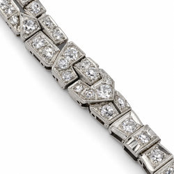 Montre Art Déco en platine et diamants
