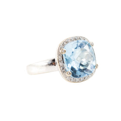 Bague POIRAY "Filles Antik" en or blanc, topaze bleue et diamants
