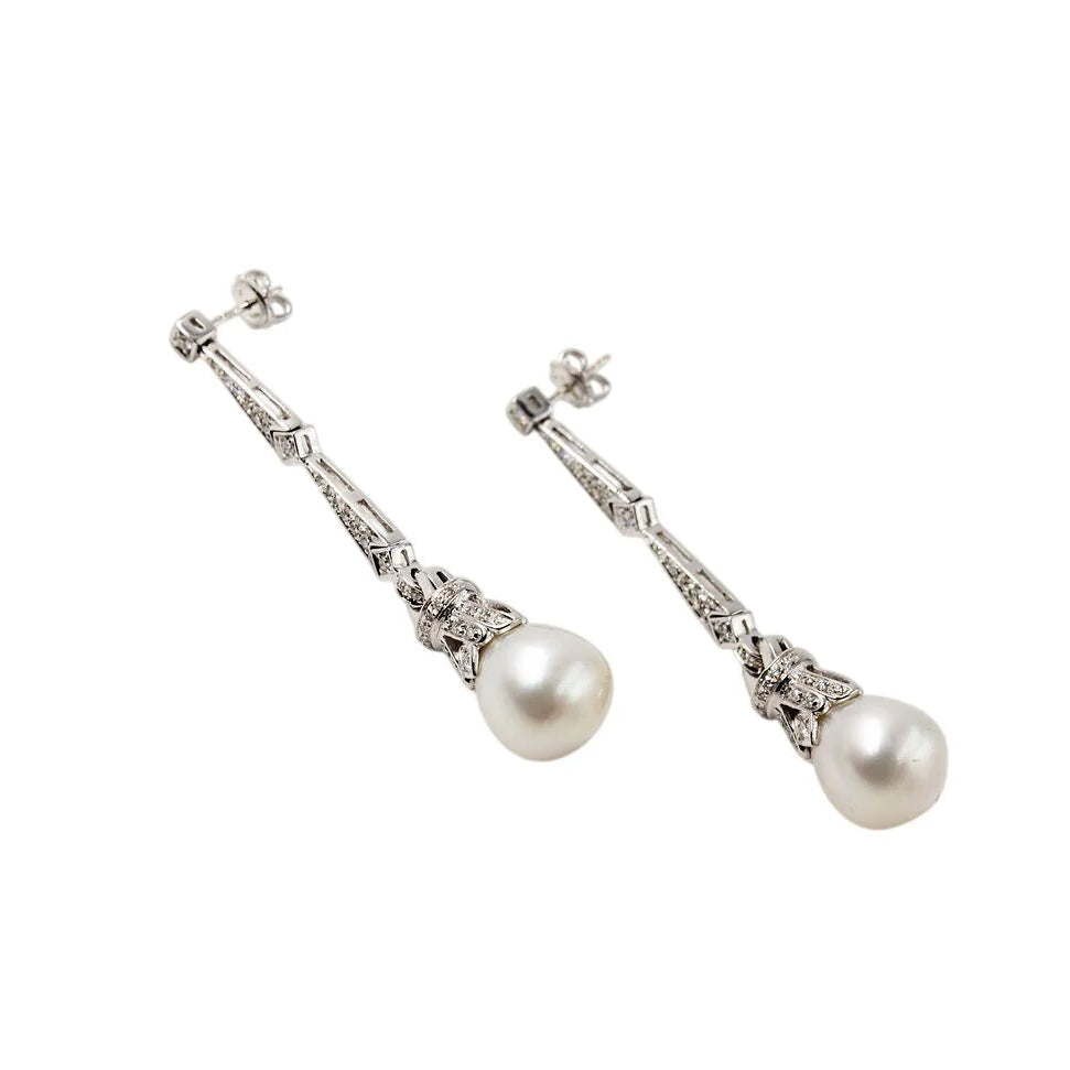 Boucles d'oreilles Pendantes en or blanc, perles et diamants