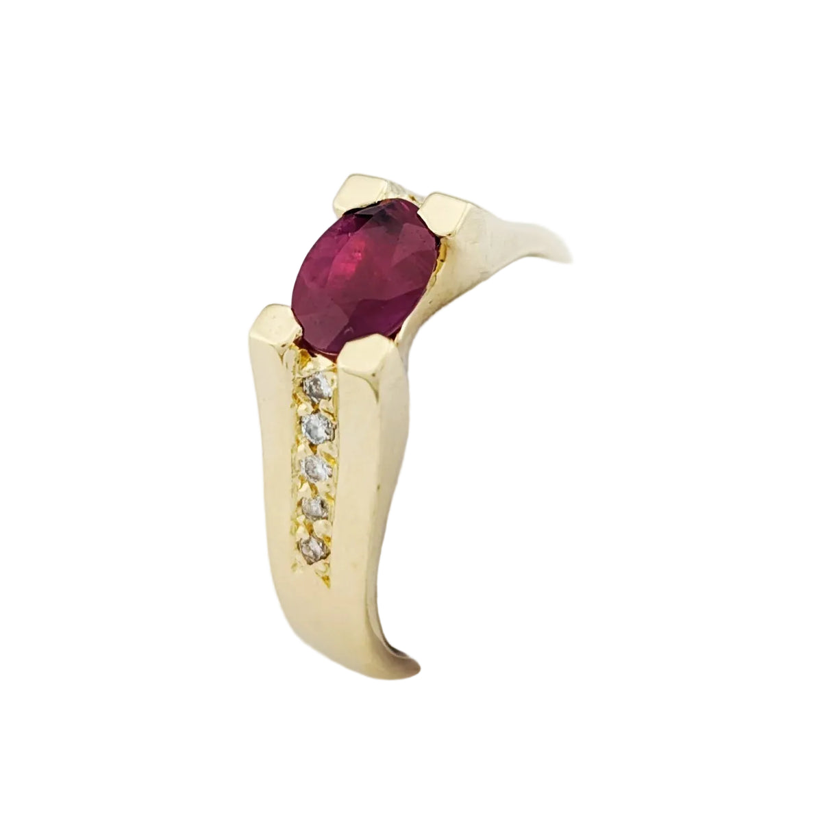 Bague Solitaire en or jaune, rubis et diamants