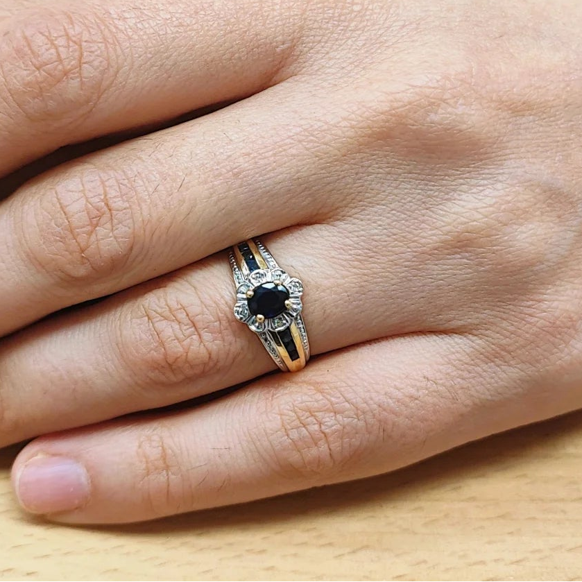 bague Jonc en or blanc, or jaune, saphir et diamants
