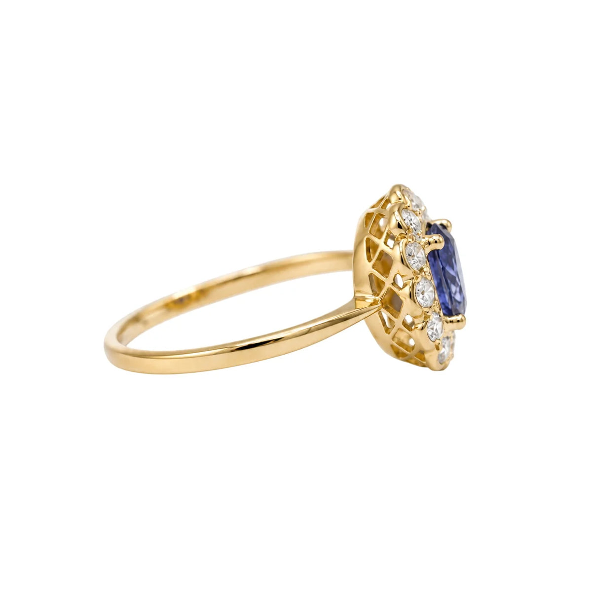 Bague Marguerite en or jaune, saphir et diamants