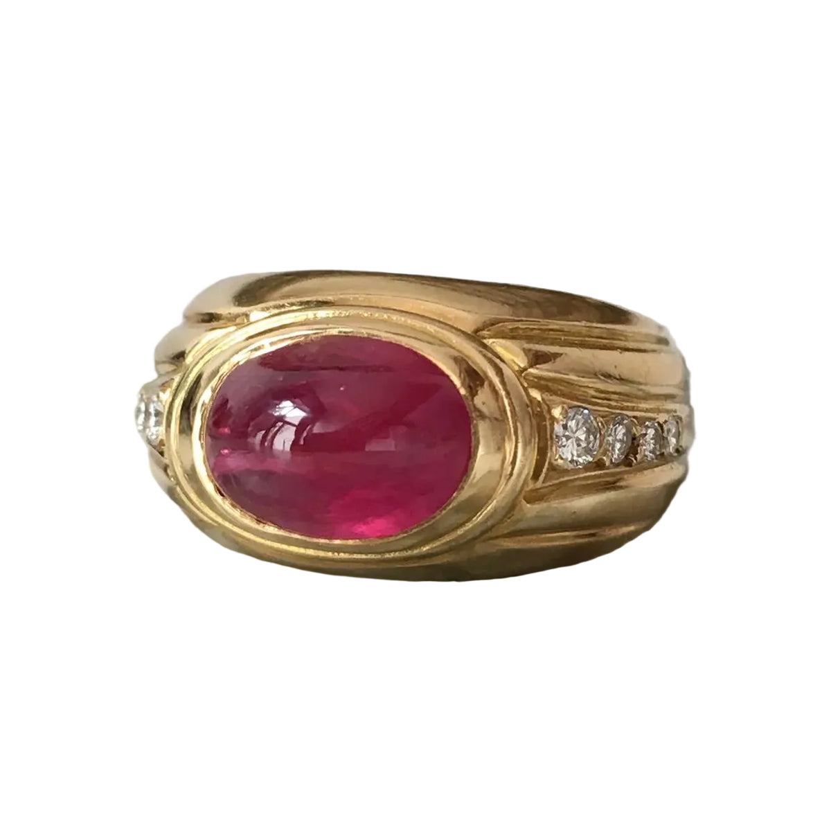 Bague Jonc en or jaune, rubis et diamants