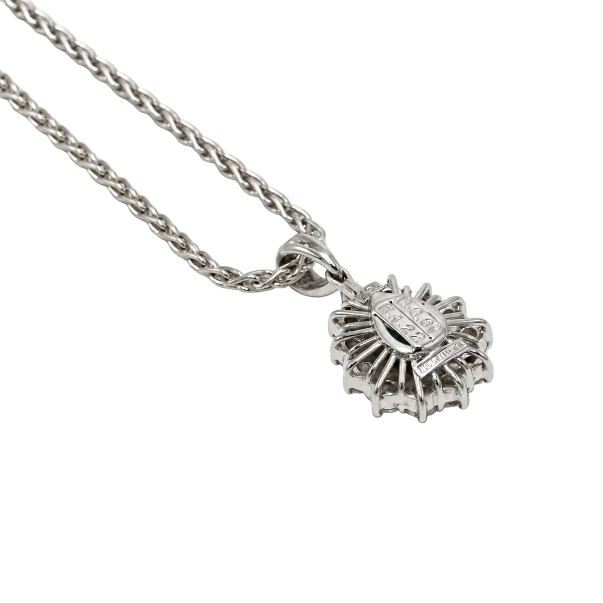 Collier Pendentif en or blanc, émeraude et diamants