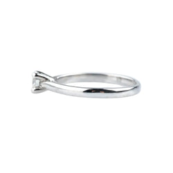 Bague Solitaire en or blanc et diamant