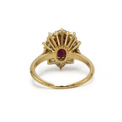 Bague Marguerite en or jaune, rubis et diamants