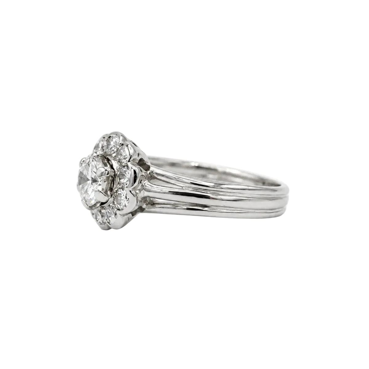 Bague Marguerite en platine et diamants