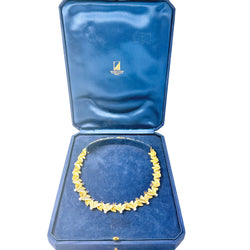 Collier Ras de Cou VAN CLEEF & ARPELS Feuilles en or jaune, saphirs et diamants