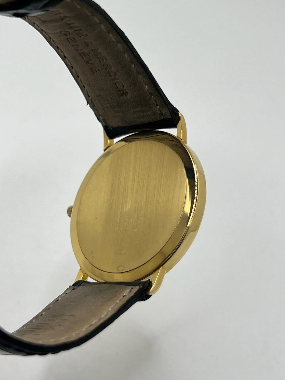 Montre BAUME & MERCIER "Classima" en or jaune, acier et cuir