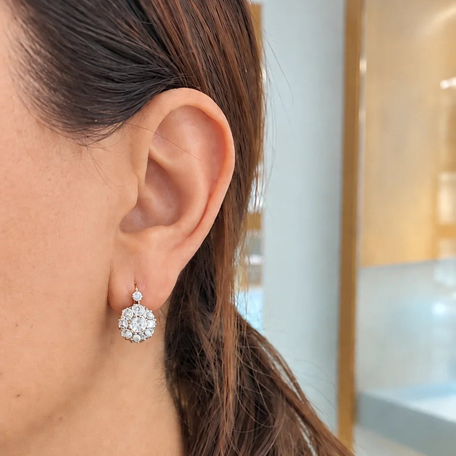 Boucles d'oreilles Dormeuses en or jaune, platine et diamants
