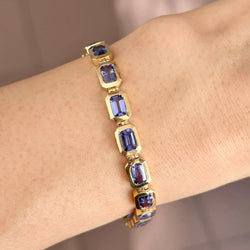 Bracelet Ligne en or jaune et tanzanites