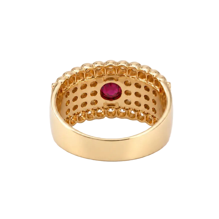 Bague Pavée en or jaune, rubis et diamants