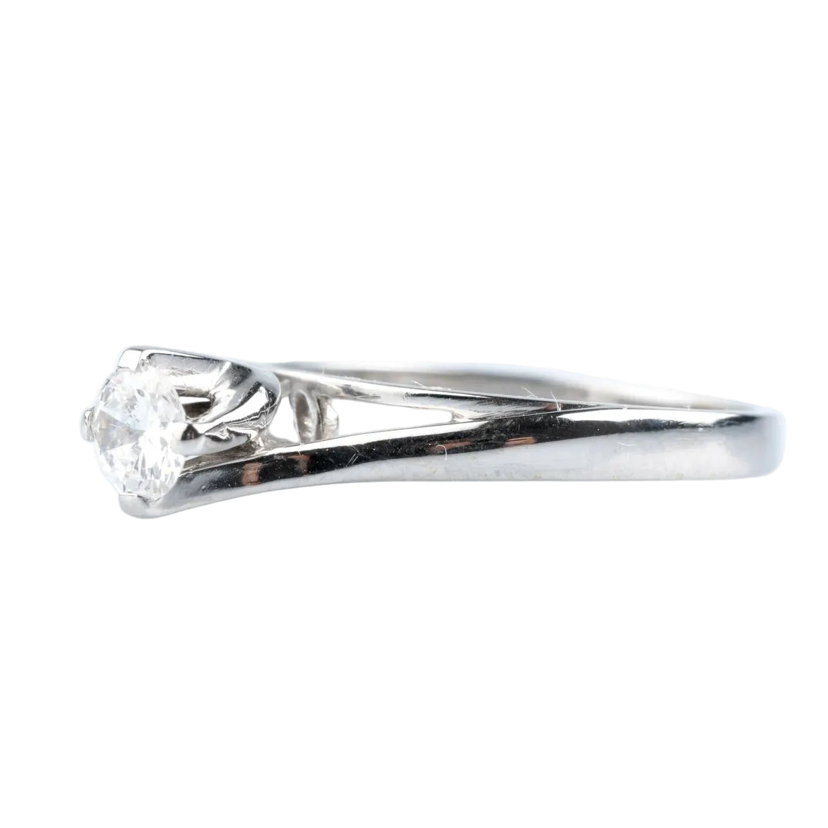 Bague Solitaire en or blanc et diamant