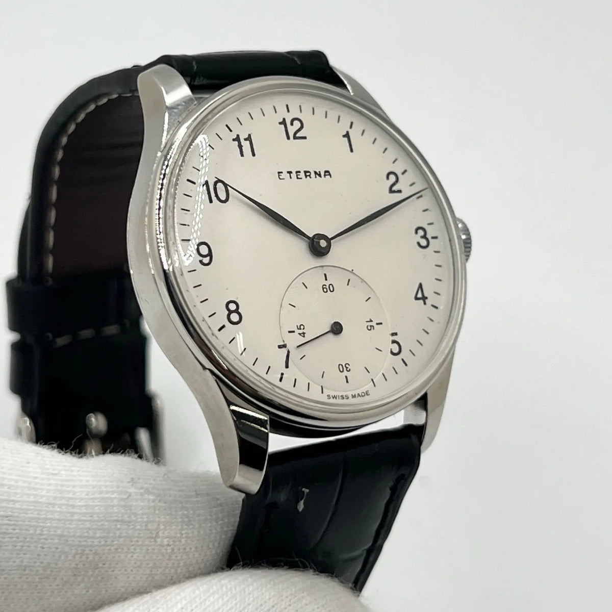 Montre ETERNA "Calatrava" en acier inoxydable et cuir