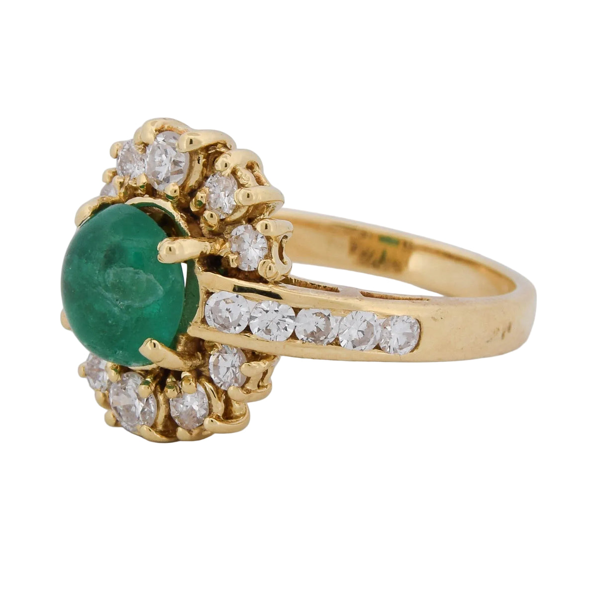 Bague Entourage en or jaune, émeraude et diamants