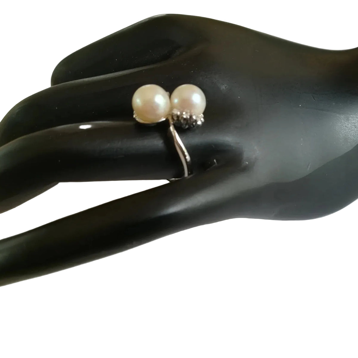 Bague Toi & Moi en or blanc, perles et diamants