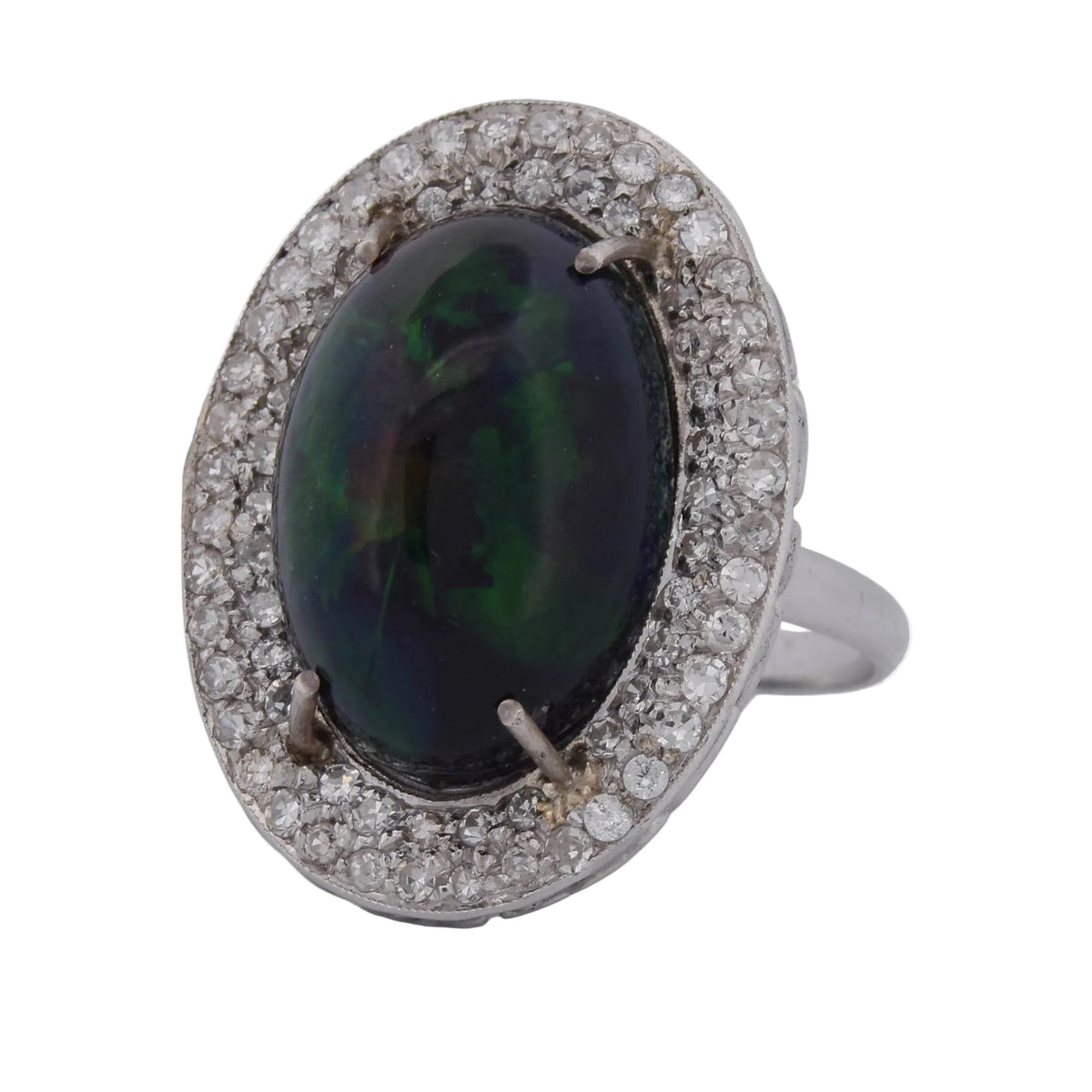 Bague Entourage en or blanc, opale et diamants
