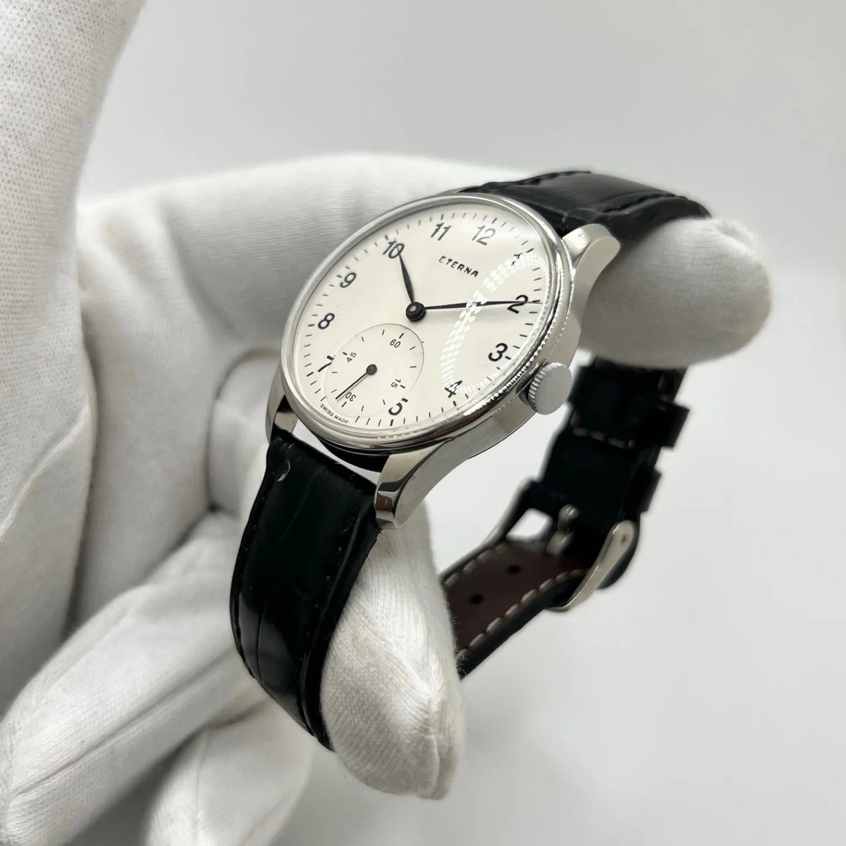 Montre ETERNA "Calatrava" en acier inoxydable et cuir