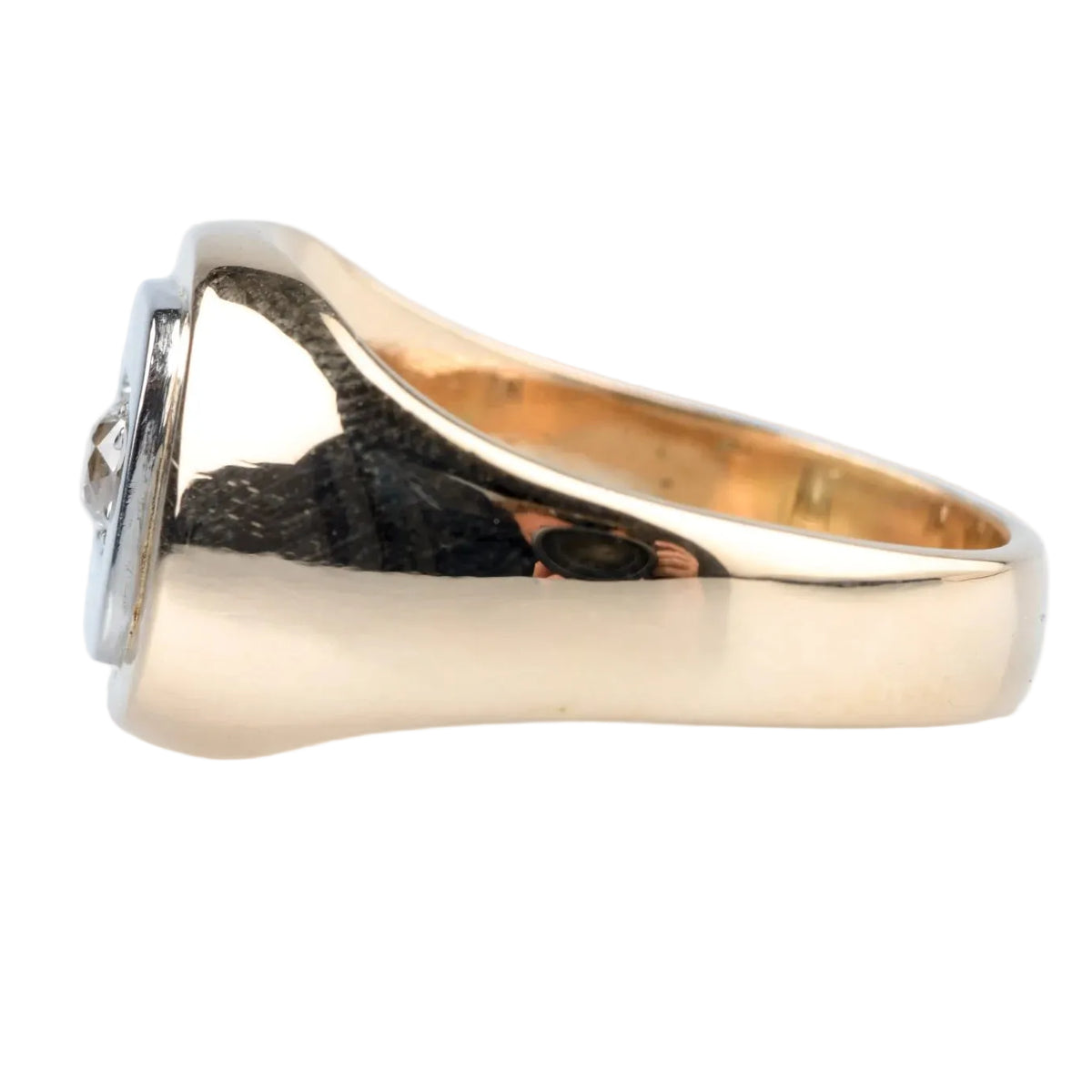 Belle Chevalière en or blanc, or jaune et diamant