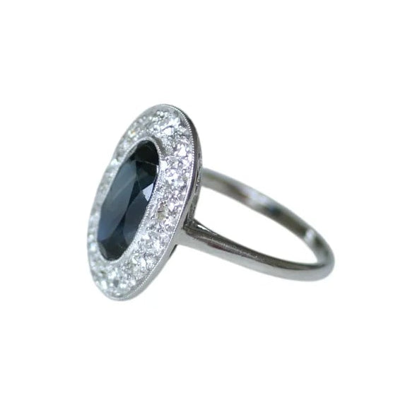 Bague Entourage en platine, saphir et diamants