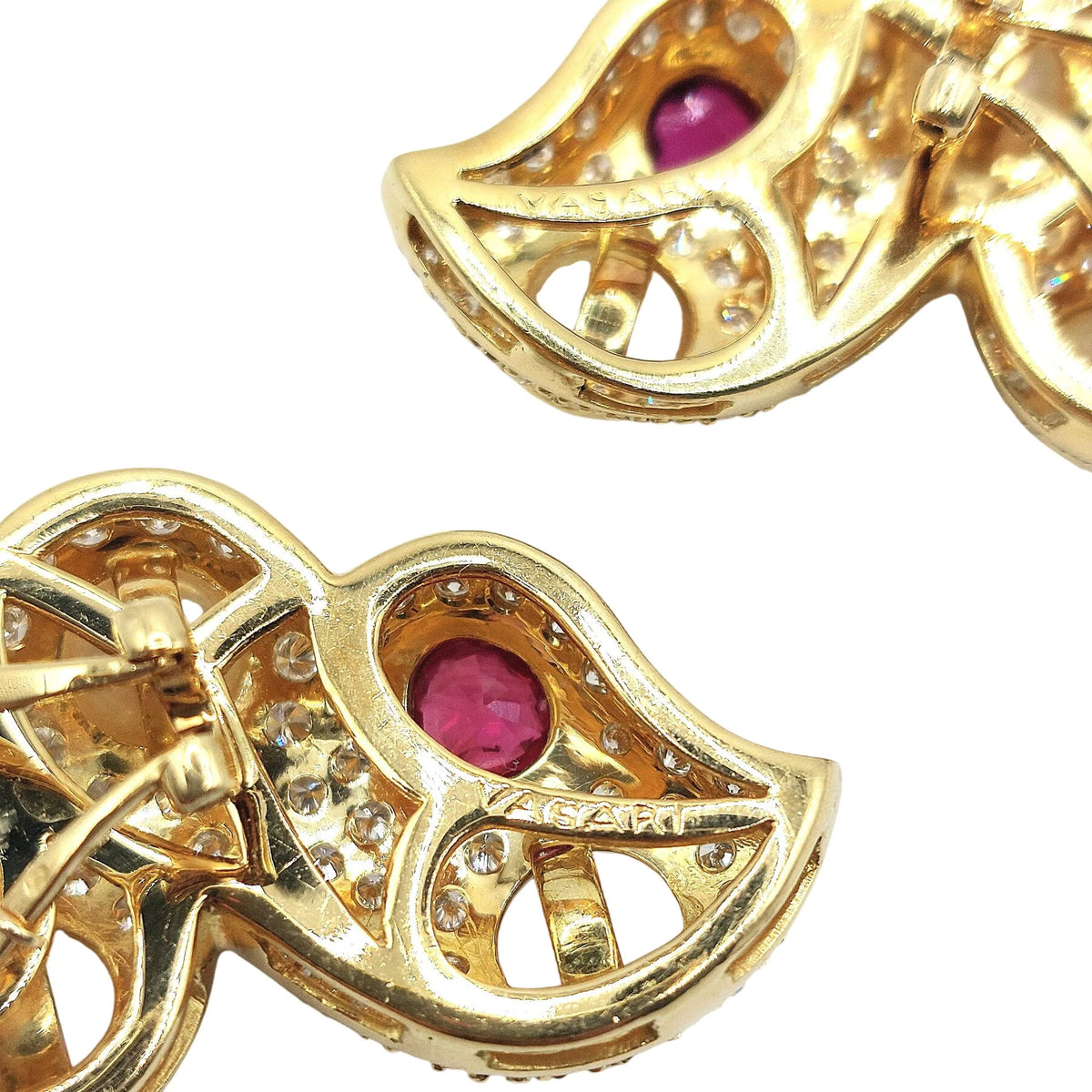 Boucles d'oreilles Clips VASARI "Nuages" en or jaune, rubis, perles et diamants